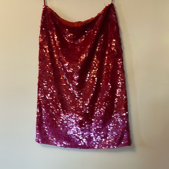 French Connection Dresses & Skirts - French Connection red sequin skirt fully lined zip & split in back size 6